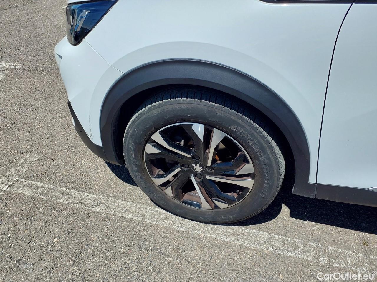  Peugeot  2008  Allure 1.5 HDi 110CV MT6 E6d #14