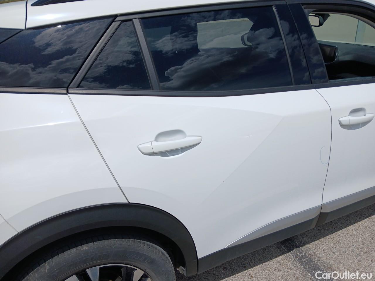 Peugeot  2008  Allure Pack 1.5 HDi 110CV MT6 E6d #26