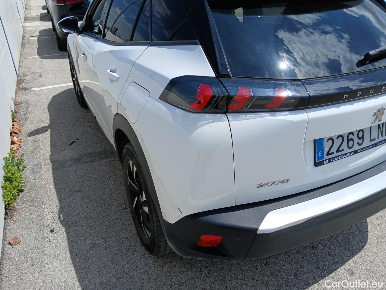  Peugeot  2008  Allure Pack 1.5 HDi 110CV MT6 E6d #18