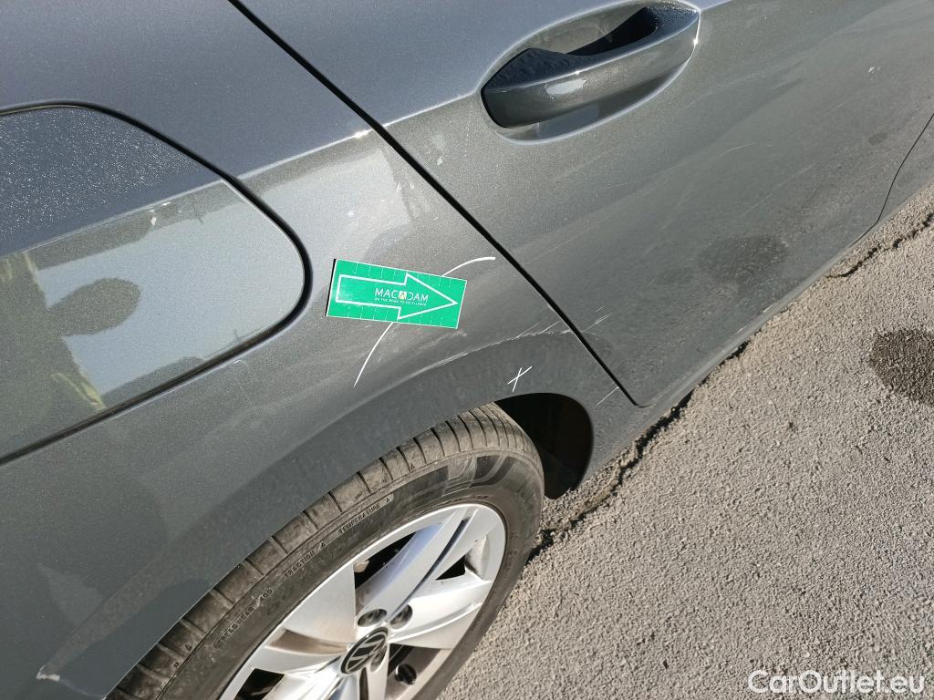  Volkswagen  Golf  VIII Variant Life 2.0 TDI 115CV AT7 E6d #1