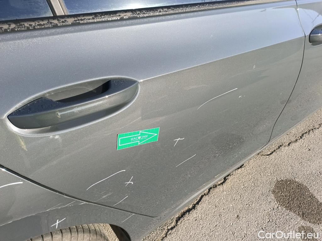  Volkswagen  Golf  VIII Variant Life 2.0 TDI 115CV AT7 E6d #7