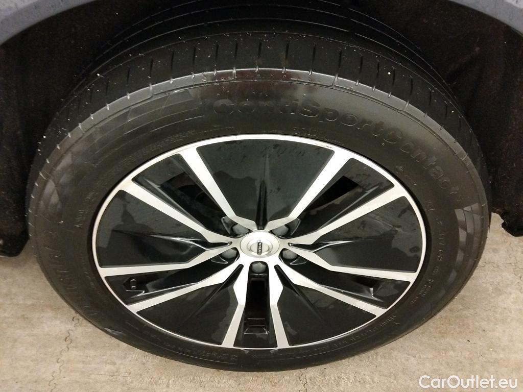  Volvo  XC90  Momentum Plug-In Hybrid AWD 2.0 T8 Twin Engine 390CV AT8 7 Plazas E6dT #13
