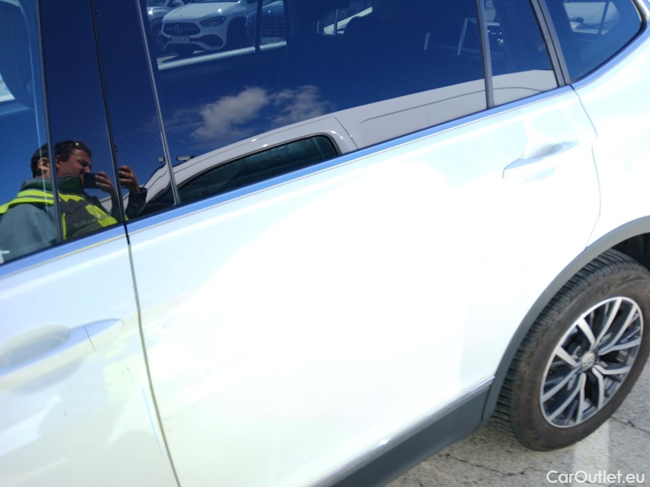  Volkswagen  Tiguan  Allspace Advance 2.0 TDI 150CV AT7 E6dT #18