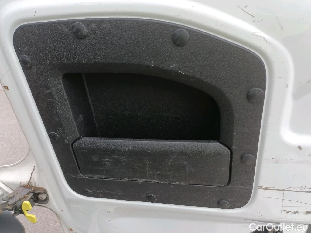  Citroen  Berlingo  Combi Live M 1.5 BlueHDi #24