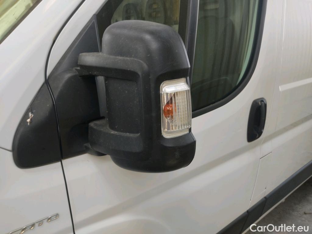  Fiat  Ducato FIAT  / 2014 / 4P / furgón 35 2.3 Mjet Furgón Medio Alto 96kW (130C #19