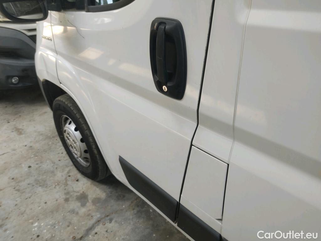  Fiat  Ducato FIAT  / 2014 / 4P / furgón 35 2.3 Mjet Furgón Medio Alto 96kW (130C #12