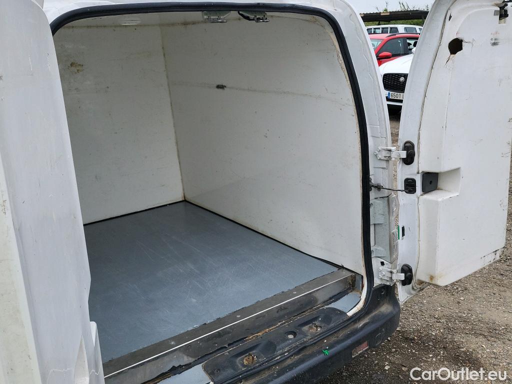  Nissan  NV200 NISSAN e- / 2009 / 5P / furgón Furgón 5p 40 kWh PROFESIONAL  Isotermo panelado  #40