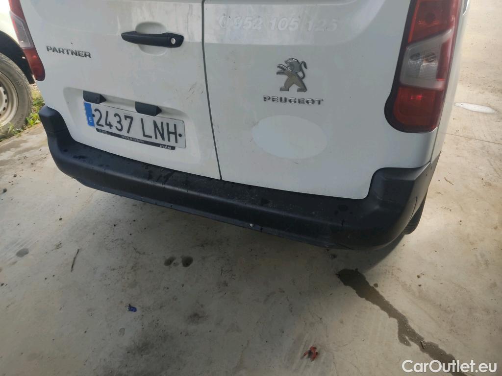  Peugeot  Partner PEUGEOT  / 2018 / 3P / furgón derivado de turismo Pro Standard 600kg BlueHDi 73kW (AC) #26