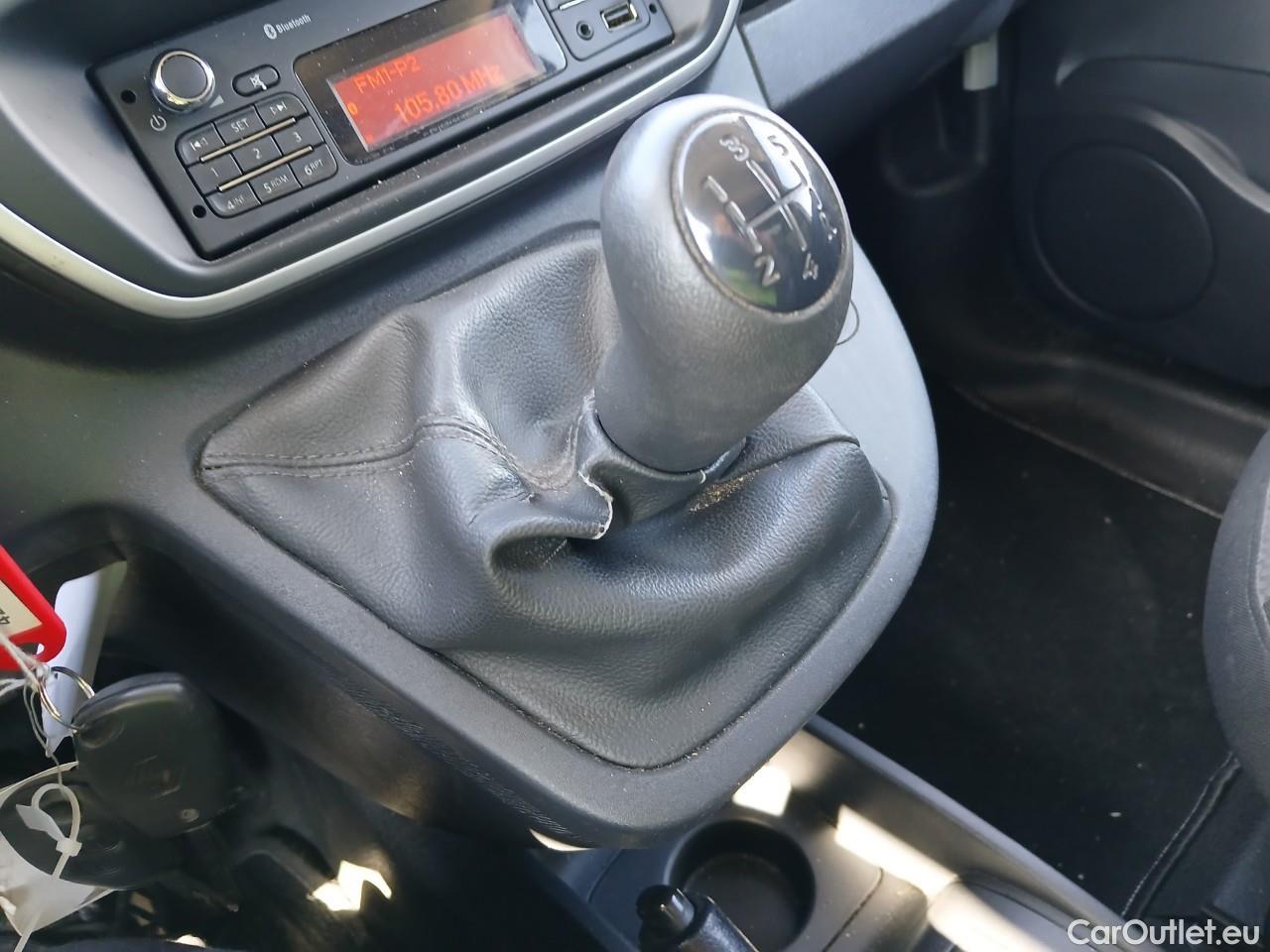  Renault  Kangoo  II Furgón Professional 1.5 dCi 75CV MT5 E6 #1