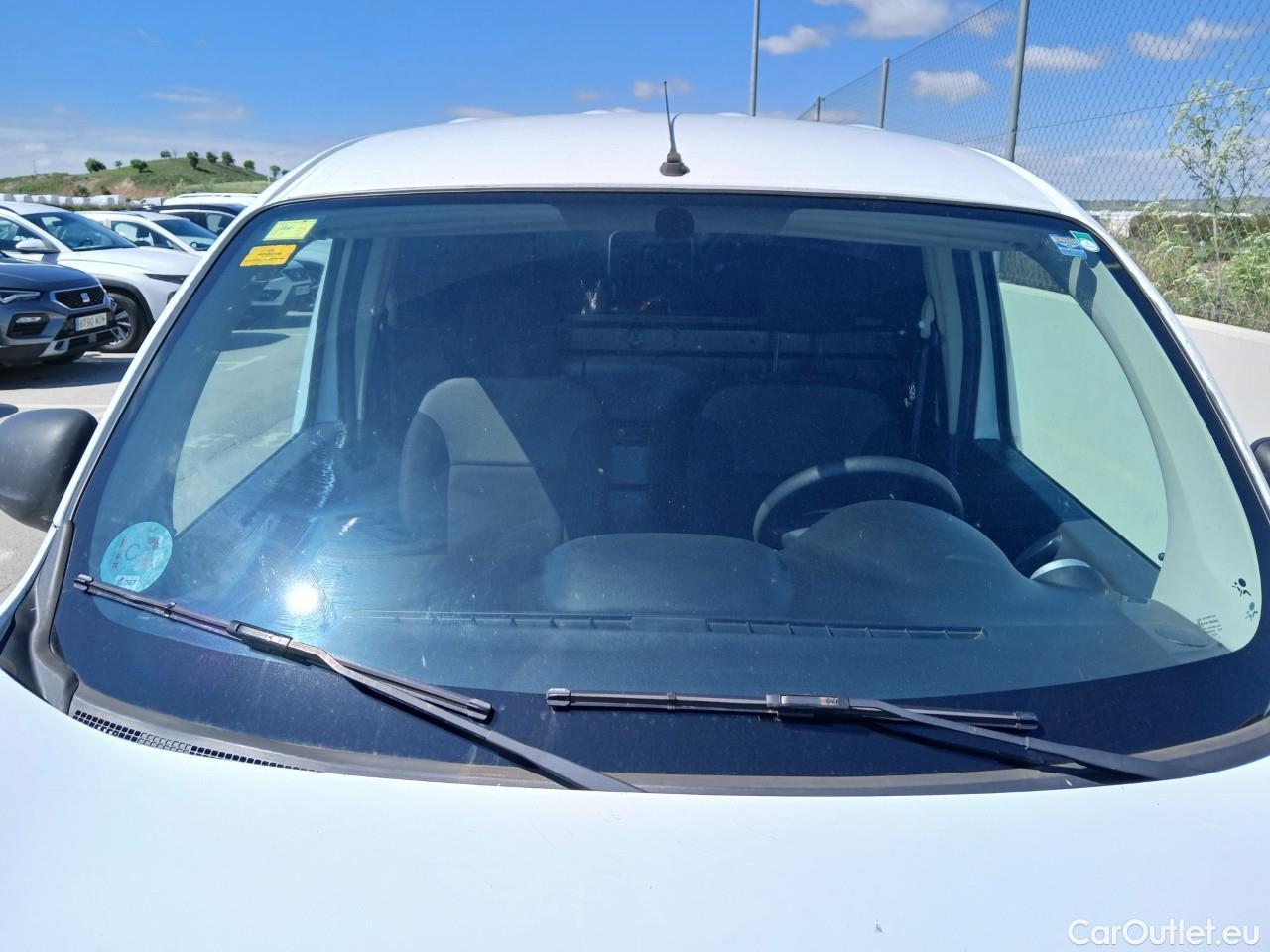  Renault  Kangoo  II Furgón Professional 1.5 dCi 75CV MT5 E6 #27
