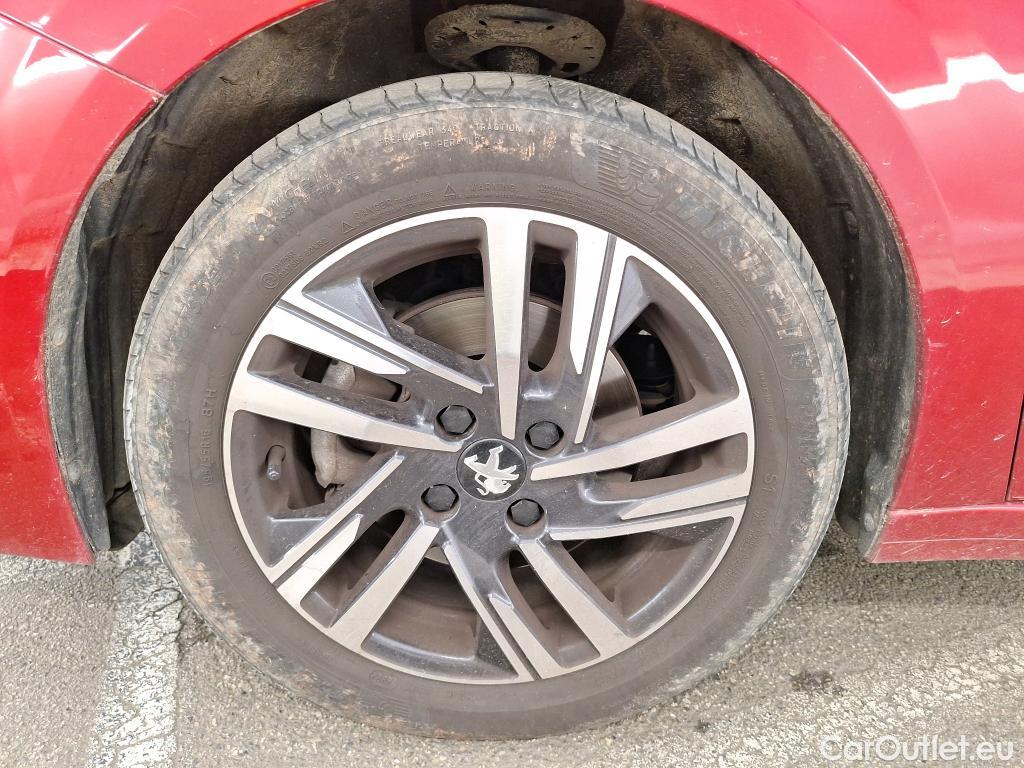  Peugeot  208  Allure Pack 1.2 PureTech 100CV BVM6 E6d #2