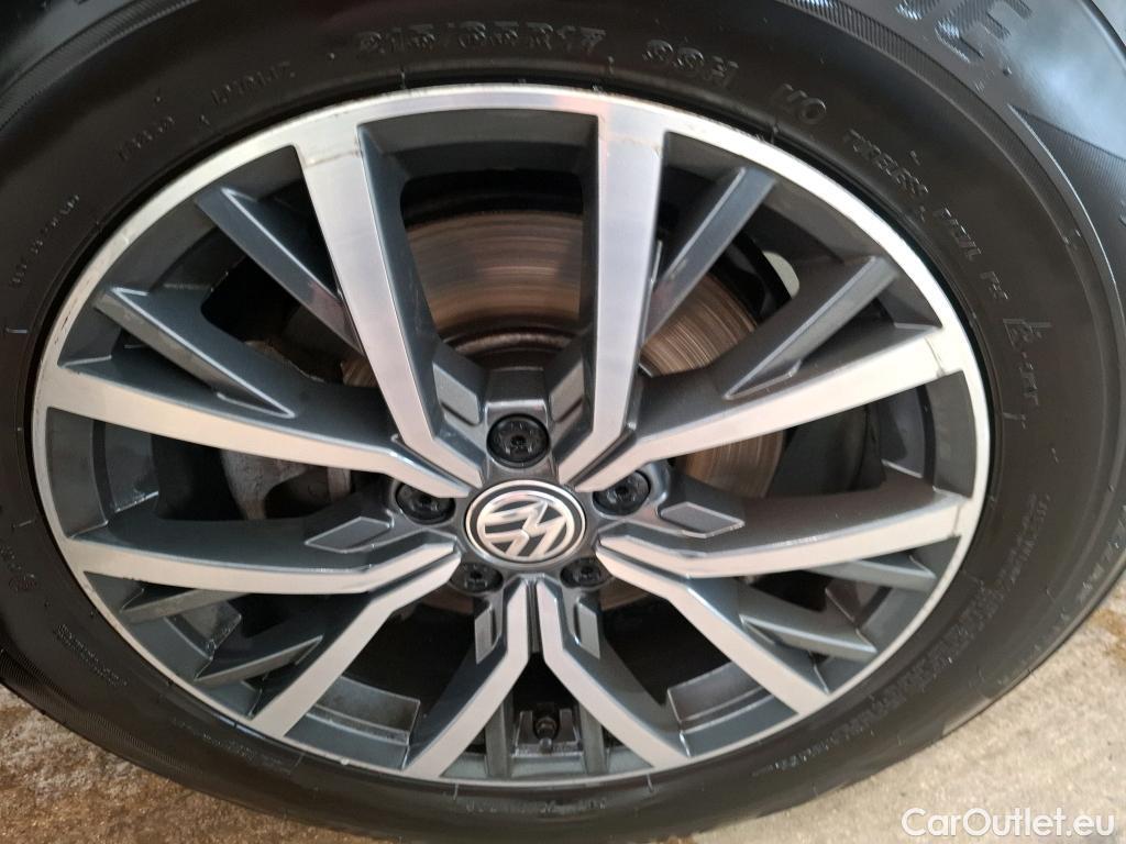  Volkswagen  Tiguan  Allspace Confortline Business 2.0 TDI 150CV BVA7 7 Sieges E6dT #58