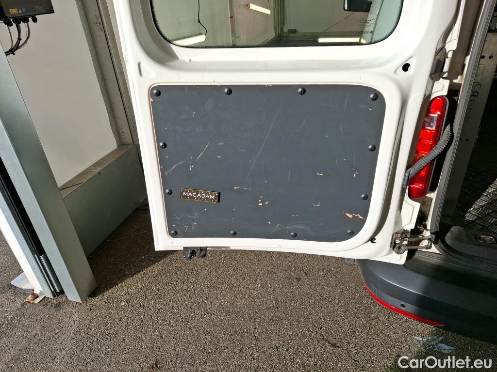  Volkswagen  Caddy VOLKSWAGEN  Van VU 4p Fourgonnette 2.0 TDI 75 Business Line #24
