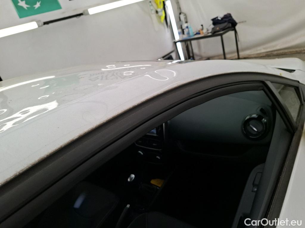  Renault  Clio  IV Business 0.9 TCe 90CV BVM5 E6 #25