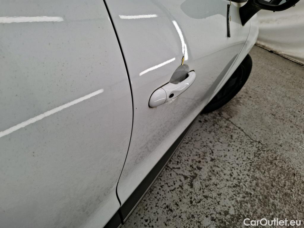  Renault  Clio  IV Business 0.9 TCe 90CV BVM5 E6 #71