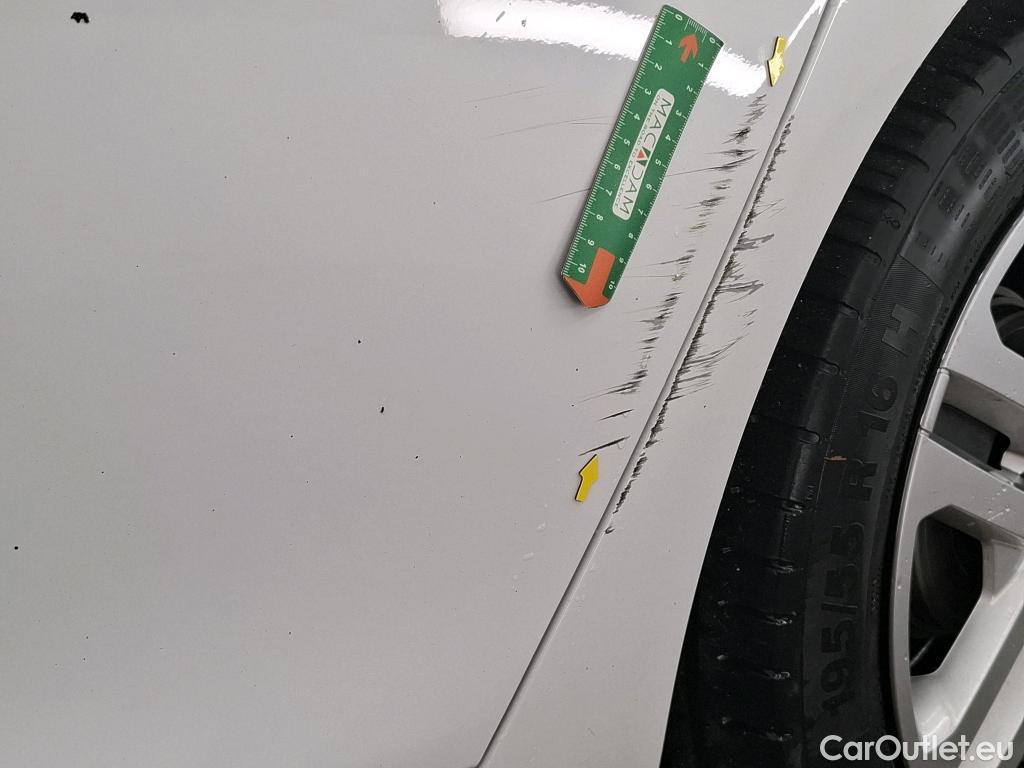  Renault  Clio  IV Business 0.9 TCe 90CV BVM5 E6 #10