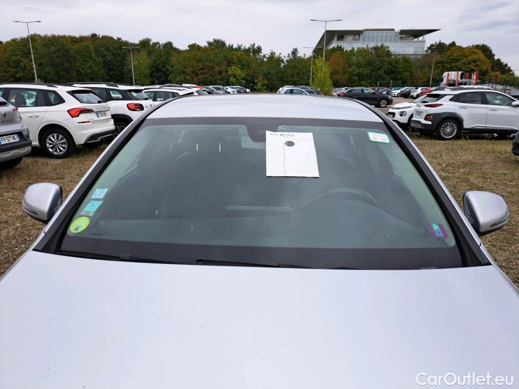  Mercedes  C-Klasse MERCEDES-BENZ Classe C Berline / 2018 / 4P / Berline C 180 d Business Line #23