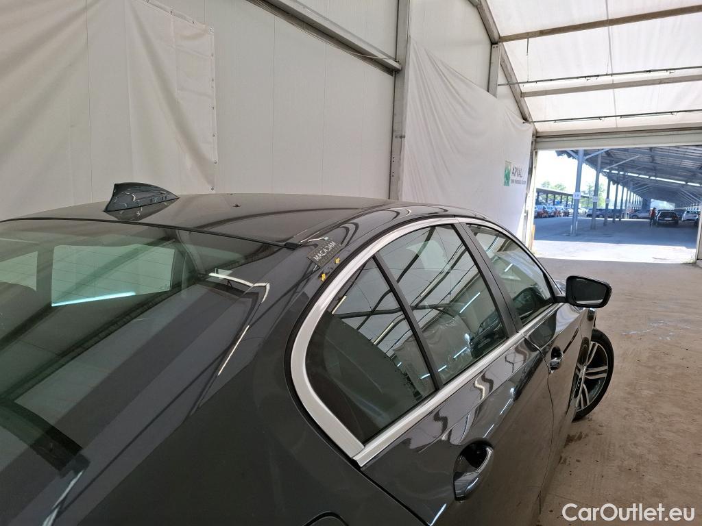  Land Rover  Discovery BMW Série 3 Berline / 2018 / 4P / Berline 320d 190ch Lounge BVA8 #47