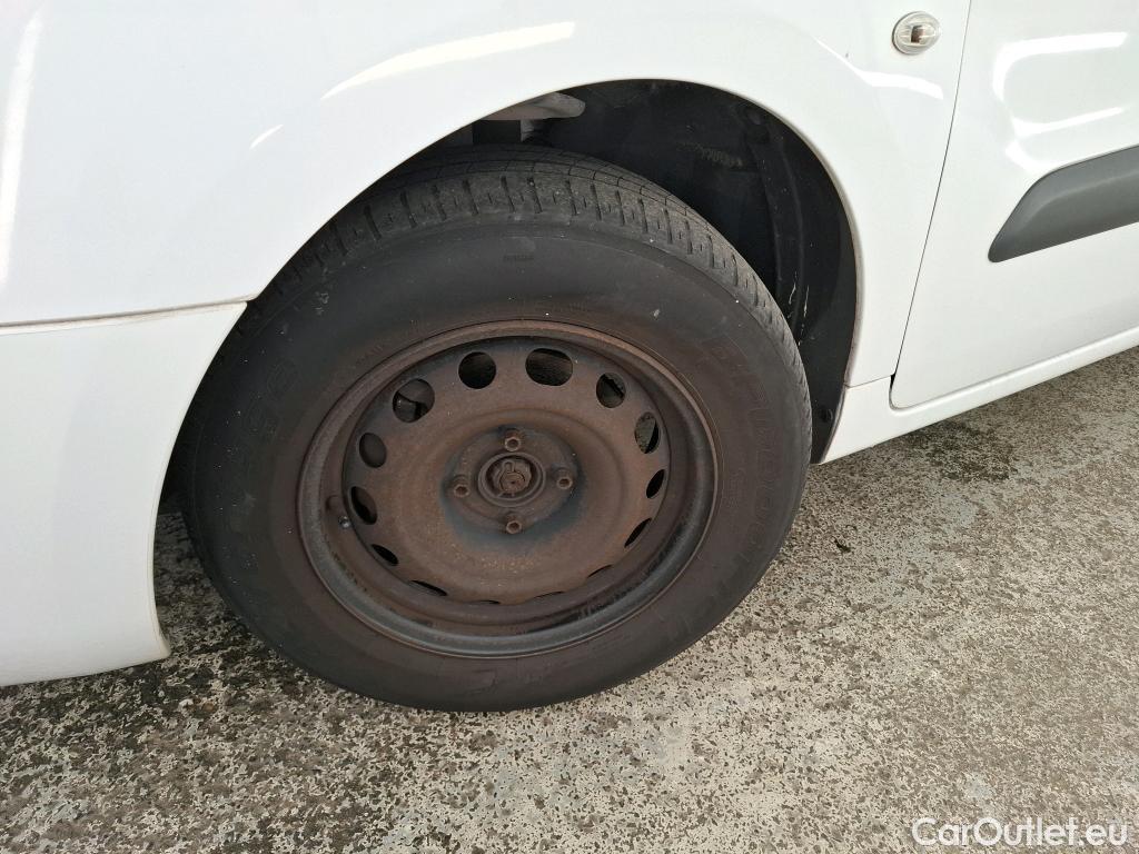  Citroen  Berlingo  Confort 1.6 HDi 90CV BVA6 E5 #37