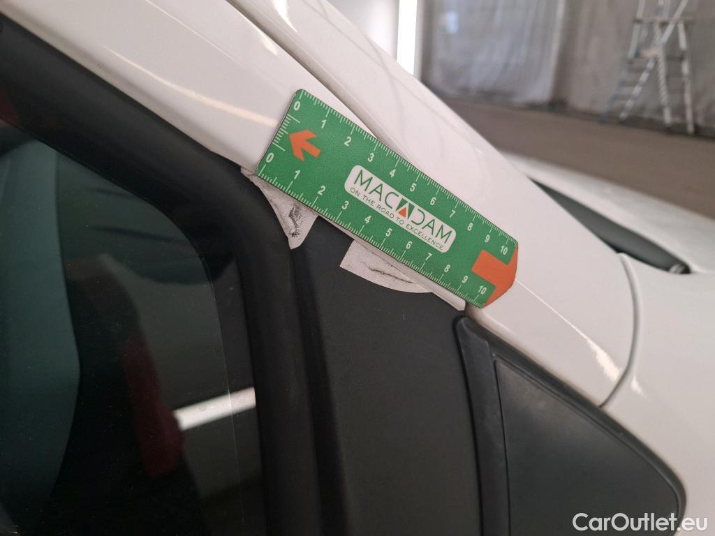  Citroen  Berlingo  Confort 1.6 HDi 90CV BVA6 E5 #44