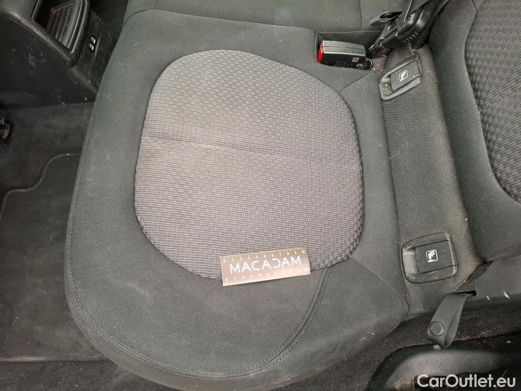  Bmw  X1 BMW  / 2019 / 5P / SUV sDrive18i Première DKG7 #25