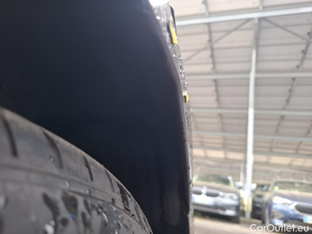  Land Rover  Discovery BMW Série 3 Berline / 2018 / 4P / Berline 320d 190ch Lounge BVA8 #11
