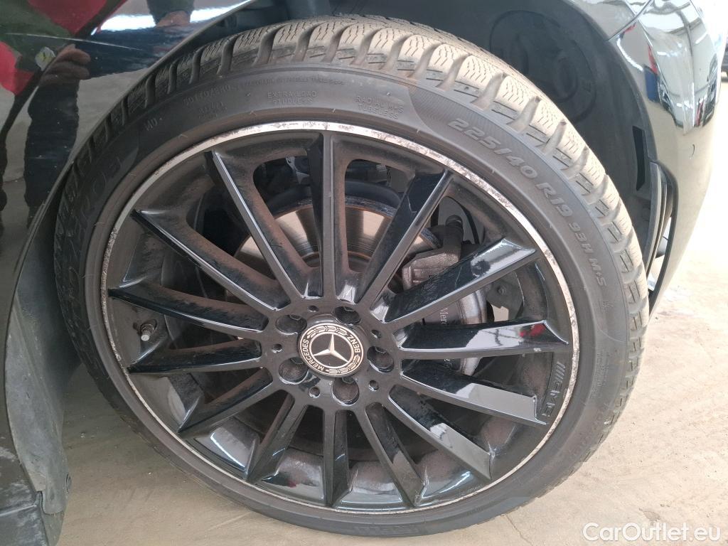  Mercedes  CLA-Klasse MERCEDES-BENZ CLA Coupe / 2019 / 4P / Coupé CLA 180 d AMG Line BA8 #47