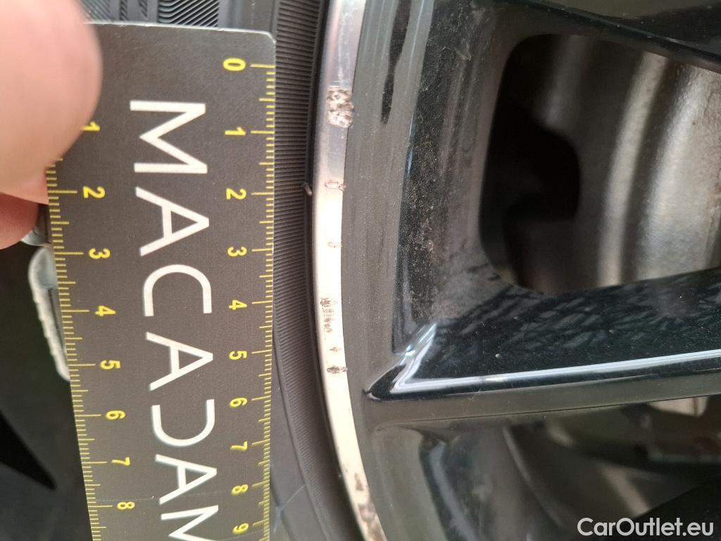  Mercedes  CLA-Klasse MERCEDES-BENZ CLA Coupe / 2019 / 4P / Coupé CLA 180 d AMG Line BA8 #21
