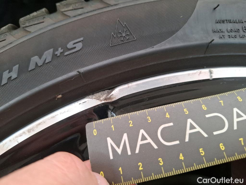  Mercedes  CLA-Klasse MERCEDES-BENZ CLA Coupe / 2019 / 4P / Coupé CLA 180 d AMG Line BA8 #32
