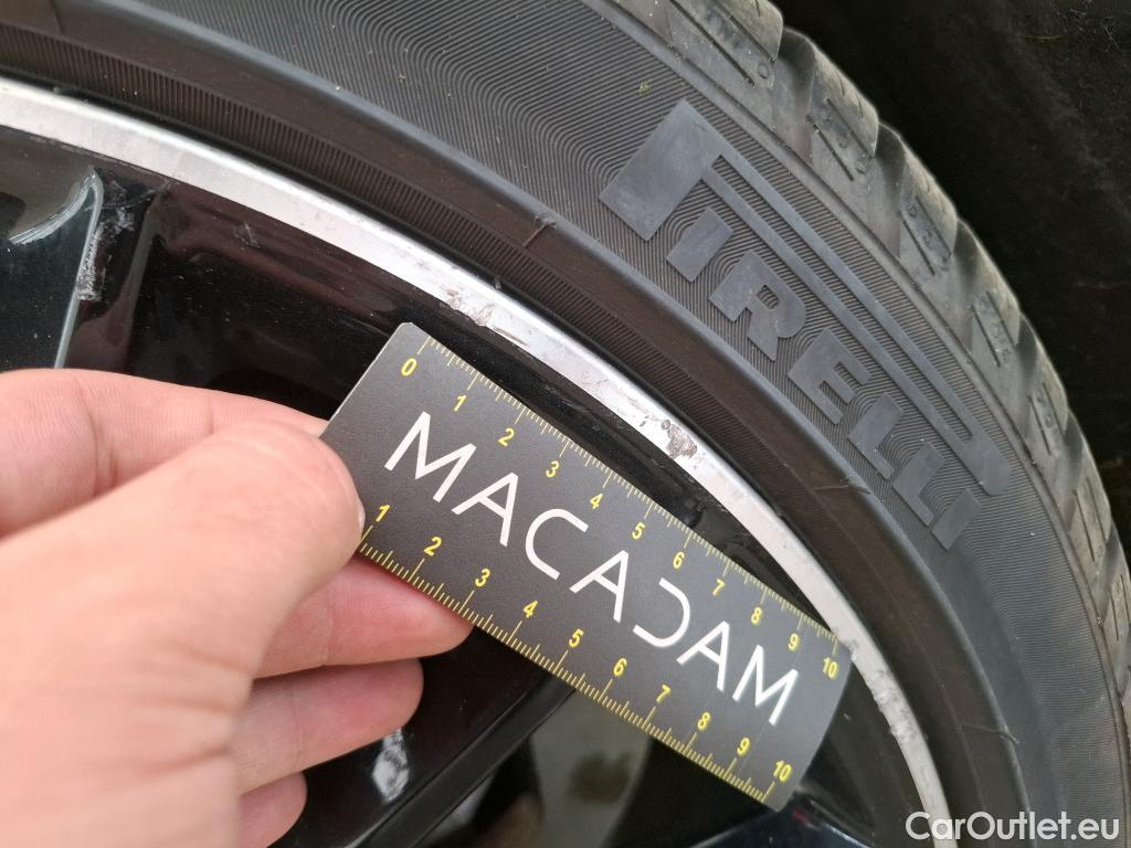  Mercedes  CLA-Klasse MERCEDES-BENZ CLA Coupe / 2019 / 4P / Coupé CLA 180 d AMG Line BA8 #34