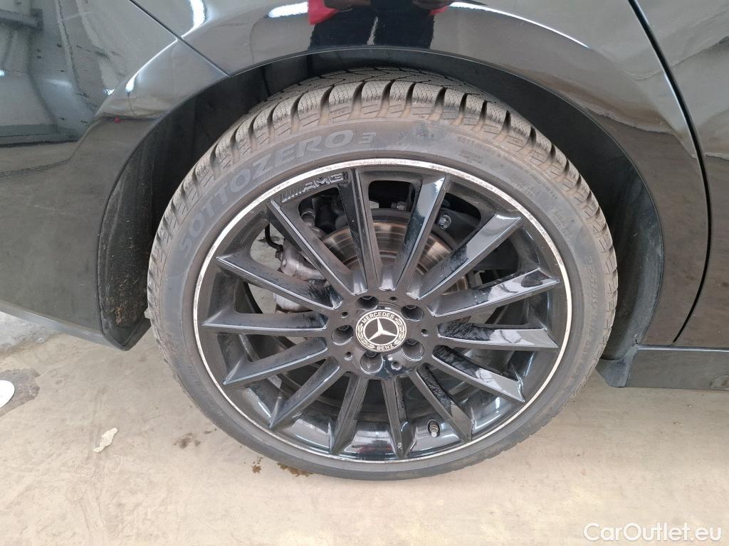  Mercedes  CLA-Klasse MERCEDES-BENZ CLA Coupe / 2019 / 4P / Coupé CLA 180 d AMG Line BA8 #38