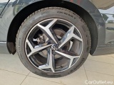  Volkswagen  Passat VOLKSWAGEN  / 2019 / 5P / STATION WAGON VAR. 2.0TDI SCR EVO 110KW BUSIN. BMT DSG #19