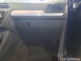  Volkswagen  Tiguan VOLKSWAGEN  / 2016 / 5P / SUV 2.0 TDI SCR 110KW BUSINESS BMT 4MOT DSG #111
