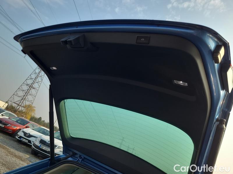  Skoda  Superb  Combi (3V5)(2015) Supe.com.2.0TDI 147 Style Aut #9
