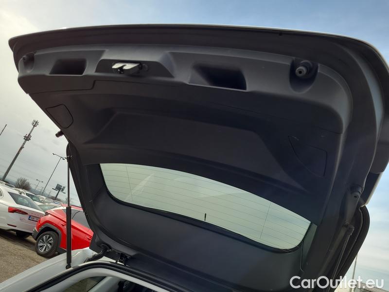  Peugeot  308  II (2013)  SW 1.5BHDi 130 Allure #14