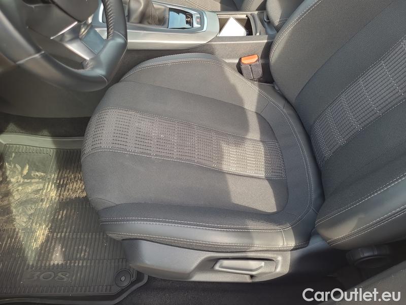  Peugeot  308  II (2013)  SW 1.5BHDi 130 Allure #9