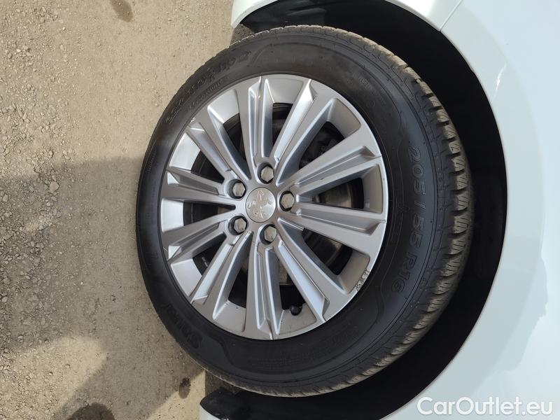  Peugeot  308  II (2013)  SW 1.5BHDi 130 Allure #2