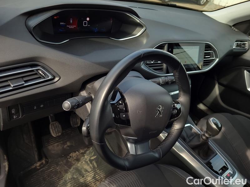  Peugeot  308  II (2013)  SW 1.5BHDi 130 Allure #7
