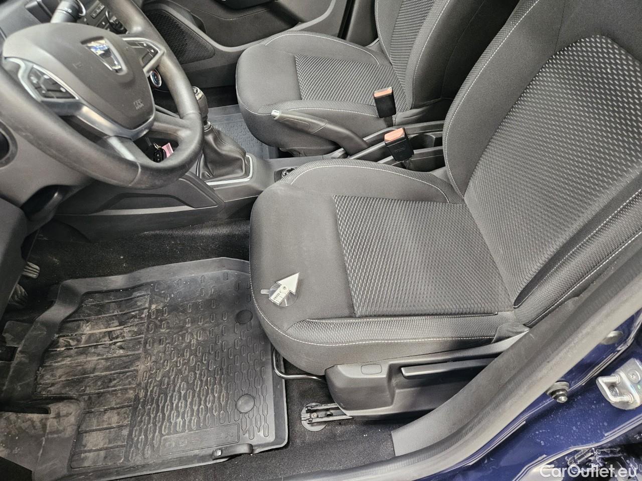  Dacia  Duster 1.5 Blue dCi 115CP Comfort 4WD #9