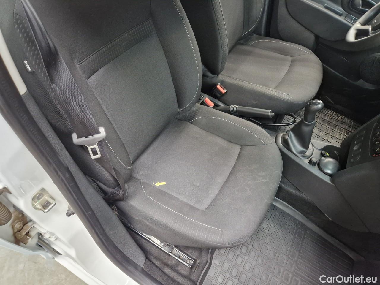  Dacia  Logan 1.5 Blue dCi 75 CP Plus #36