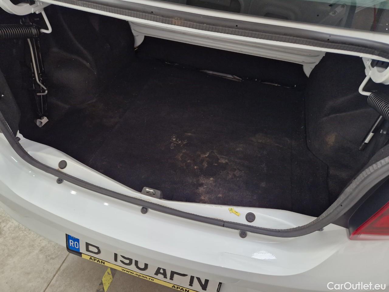  Dacia  Logan 1.5 Blue dCi 75 CP Plus #53