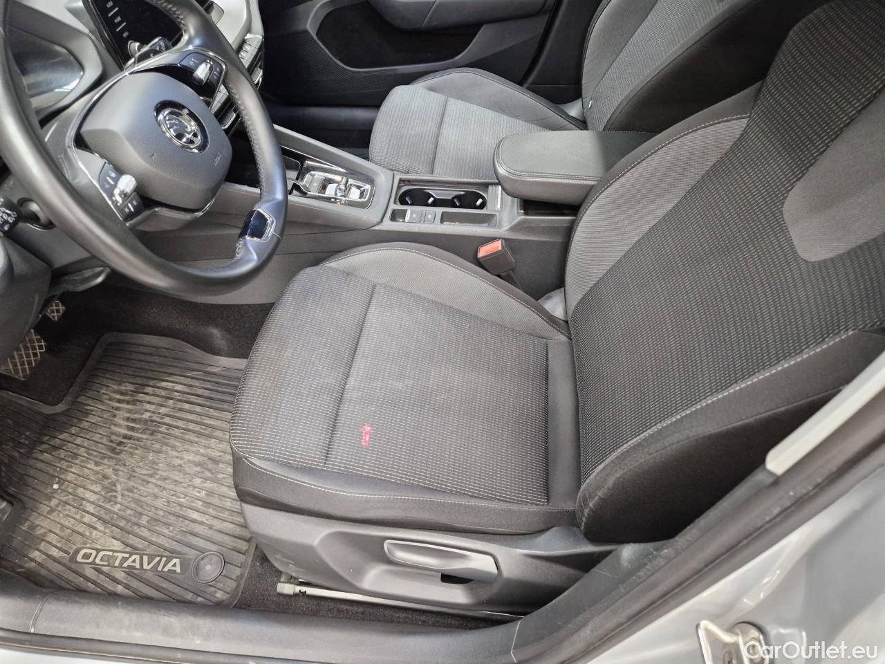  Skoda  Octavia 2.0 TDI 150CP Ambition Combi DSG #21