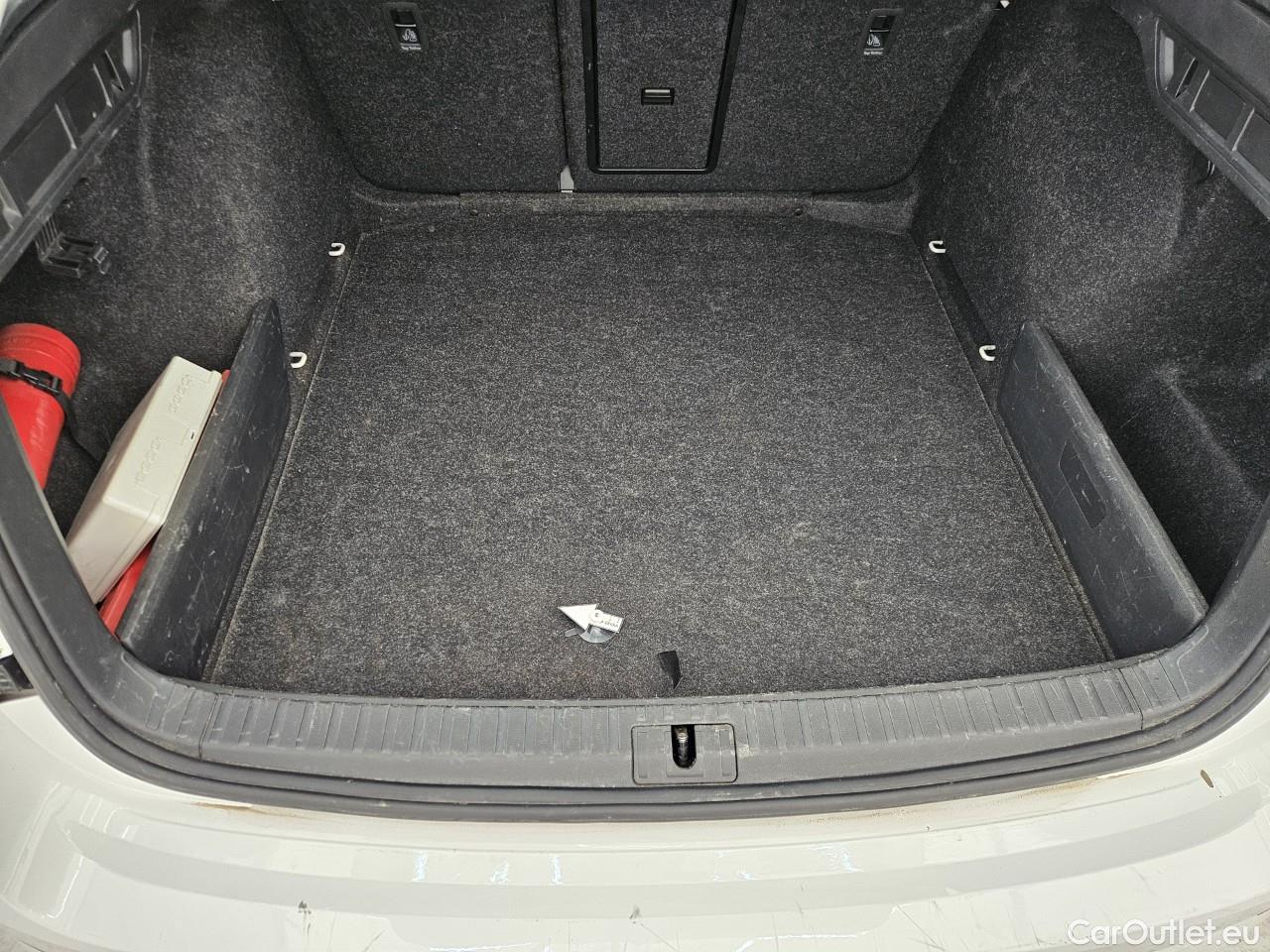  Skoda  Octavia 2.0 TDI 115CP Ambition Combi #62