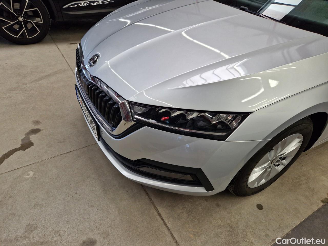  Skoda  Octavia 2.0 TDI 150CP Ambition Combi DSG #6