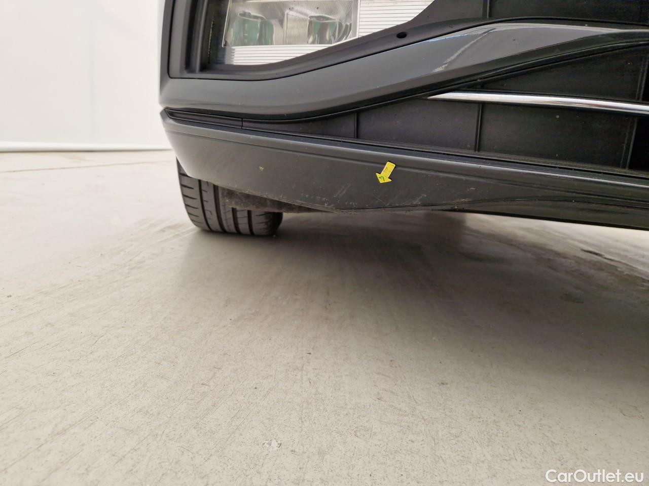  Volkswagen  Passat Comfortline 2.0 TDI DSG 150 CP #3