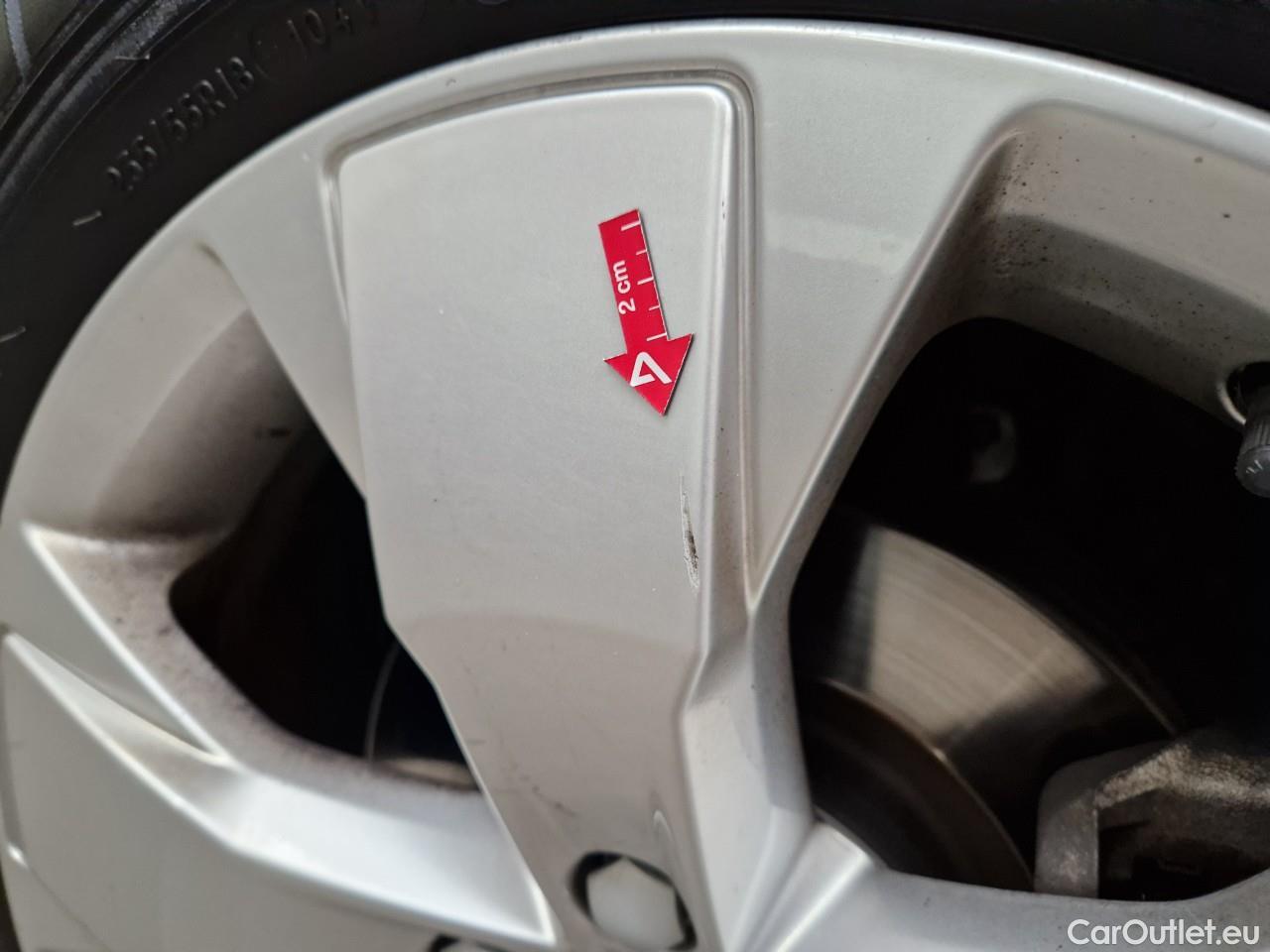 Volvo  XC 40 1.5 T3 163CP Momentum Pro AT #29