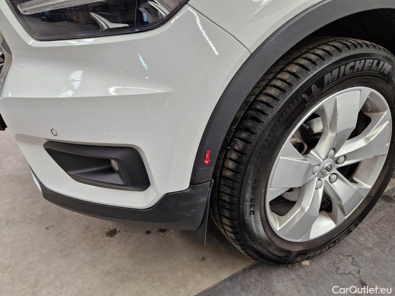  Volvo  XC 40 1.5 T3 163CP Momentum Pro AT #10