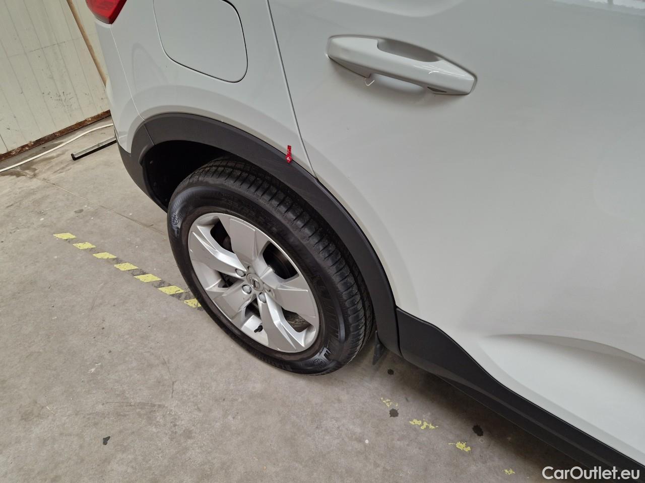  Volvo  XC 40 1.5 T3 163CP Momentum Pro AT #35