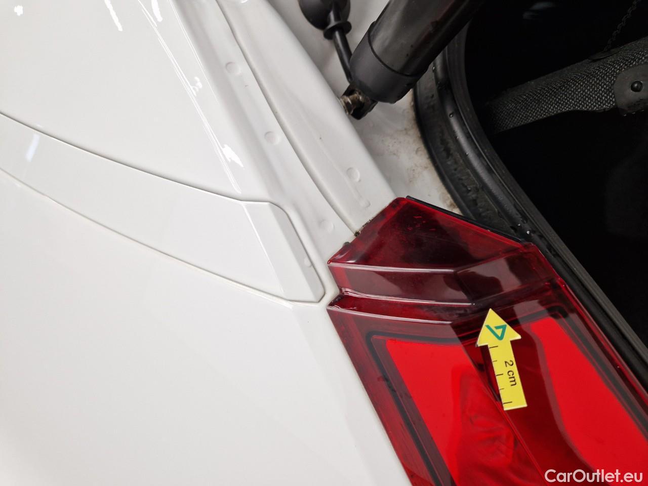  Volvo  XC 40 1.5 T3 163CP Momentum Pro AT #42