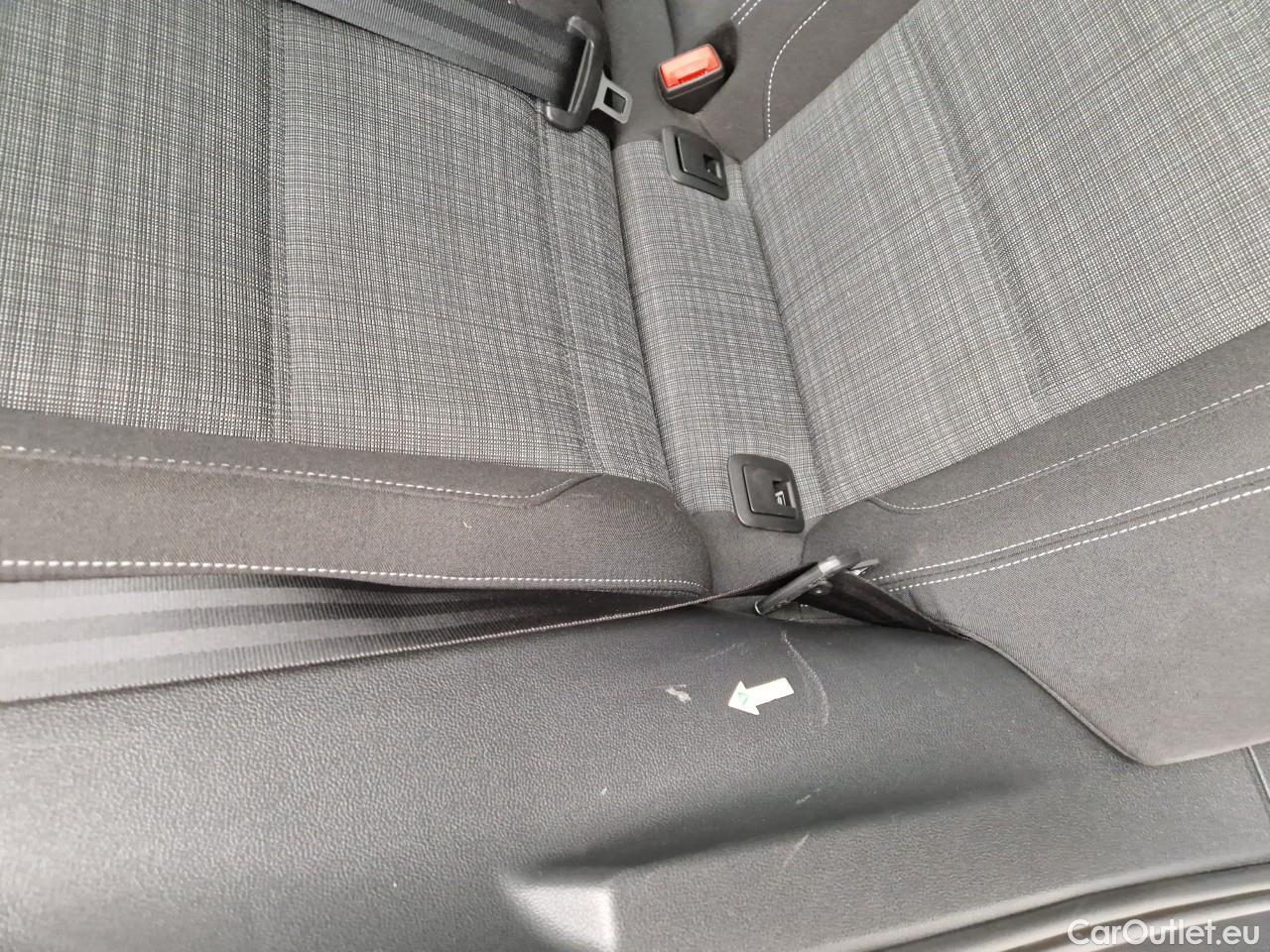  Volkswagen  Passat Comfortline 2.0 TDI DSG 150 CP #39